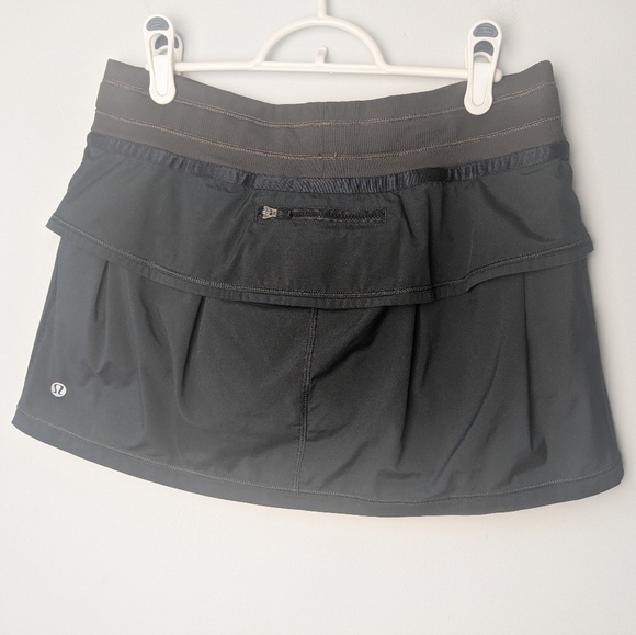 LULULEMON Tennis Skort Size 6 Black And Brown Model Personal Best Ruffle - Picture 4 of 10